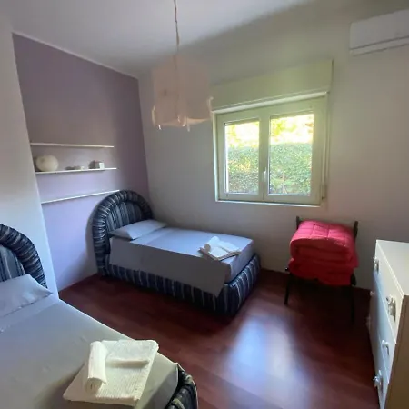 Il Vicolo House بيت للعطل