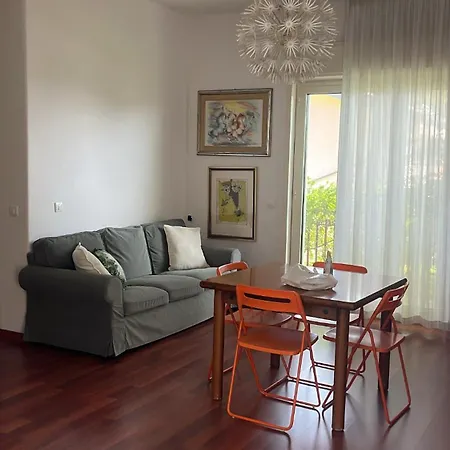 Il Vicolo House بيت للعطل