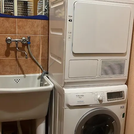 بيت للعطل Il Vicolo House نيكولوسي